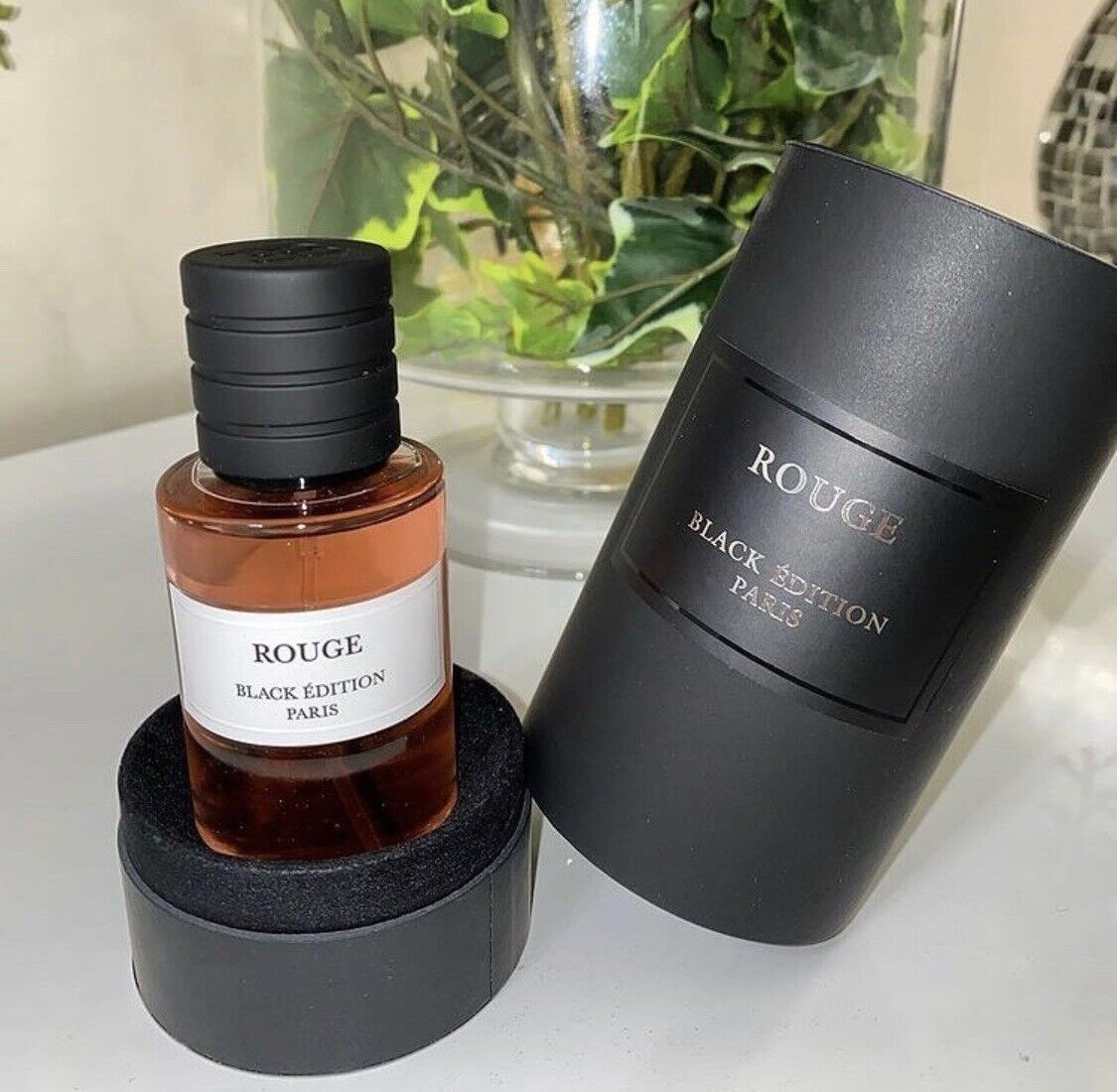 Rouge - Black Edition Paris